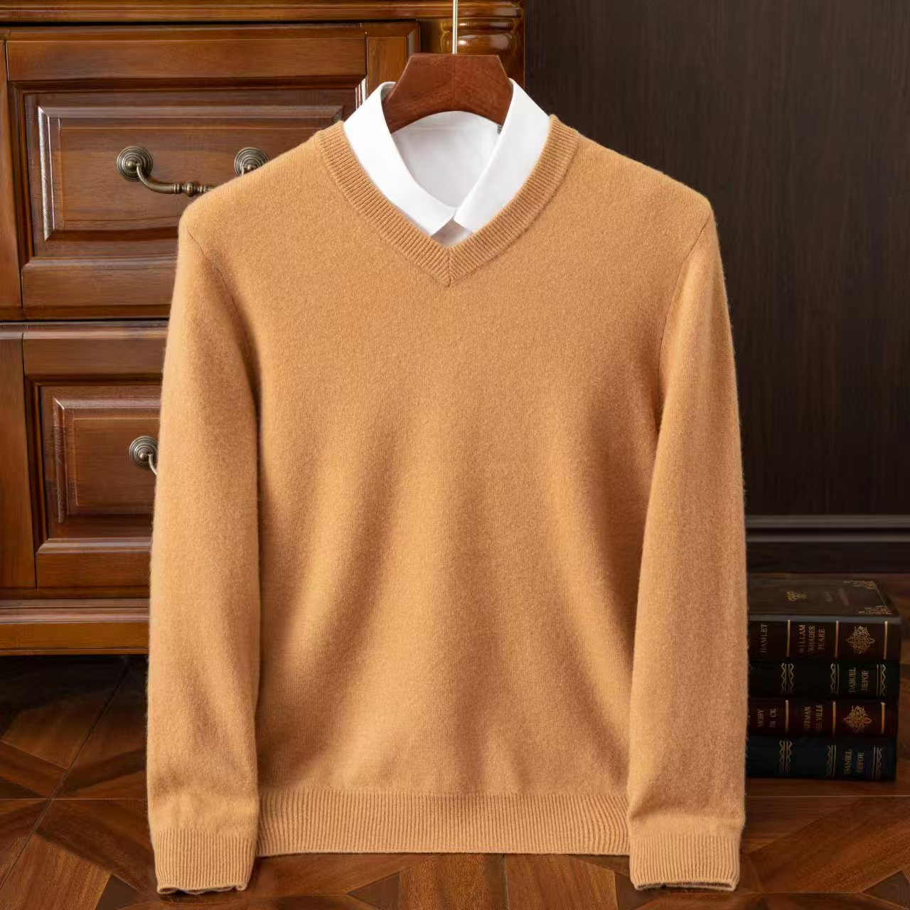 New autumn and winter thick wool sweater men's V-neck sweater loose and warm casual knitted base sweater