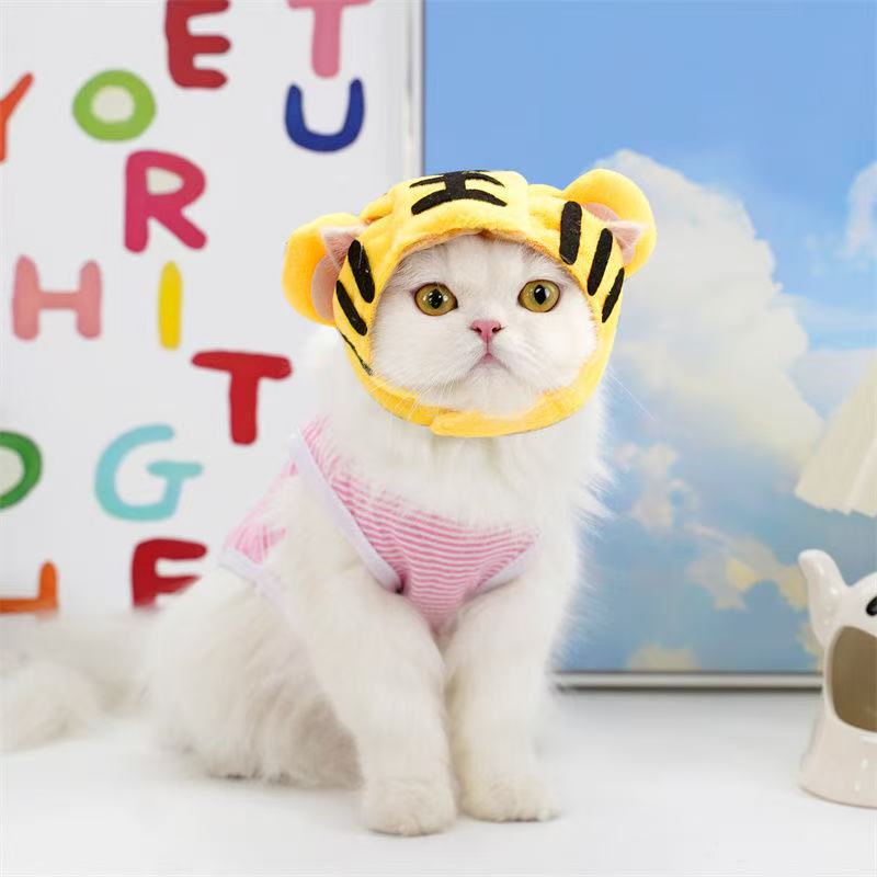 Pet sunflower hat, dog and cat banana headdress, tiger headgear. Teddy and French bulldog supplies. Manufacturer wholesale.