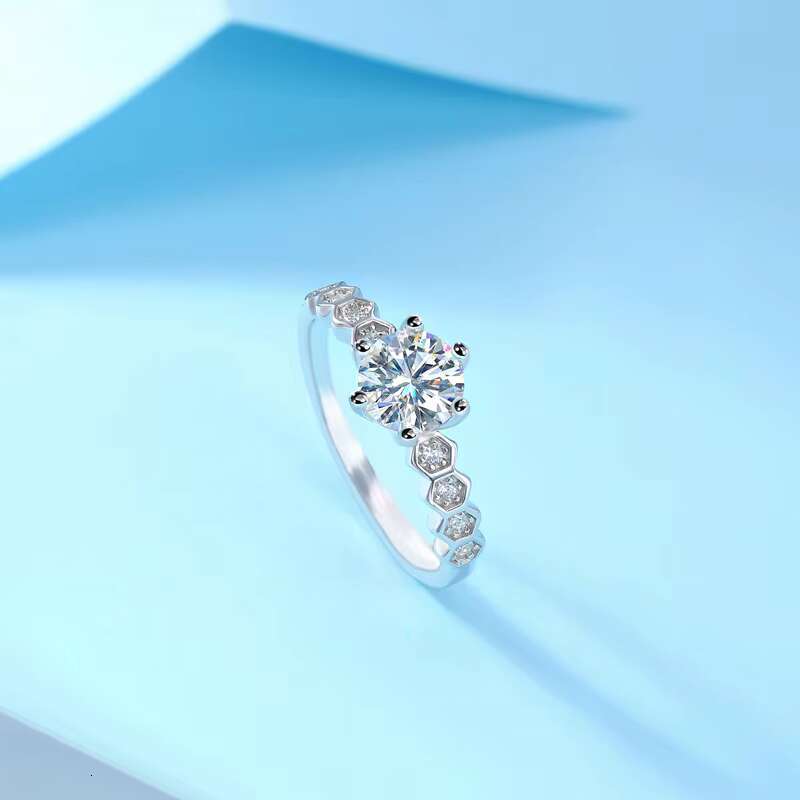 Fashion Jewelry Real 14 Karat Gold Moissanite Diamond Ring