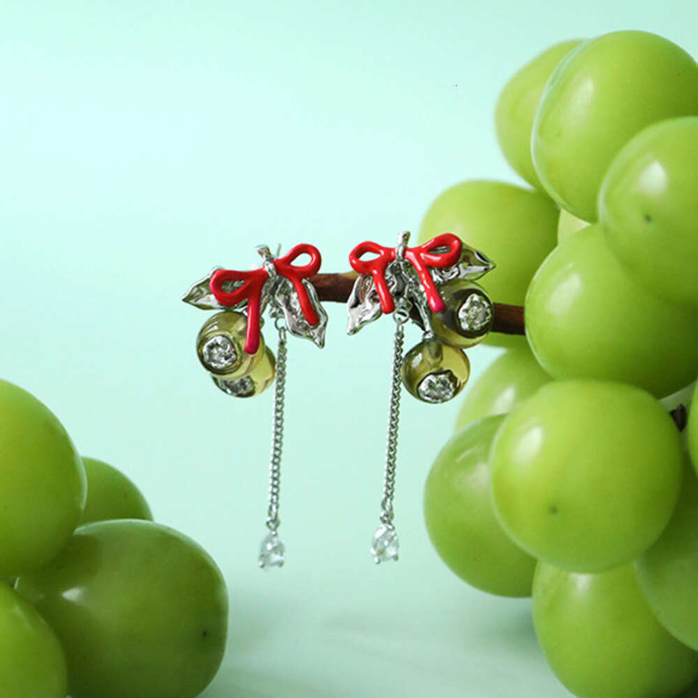 Light Luxury High-End Bow Grape for Women Original Design Long Sweet Cool Style New Tassel Earrings
