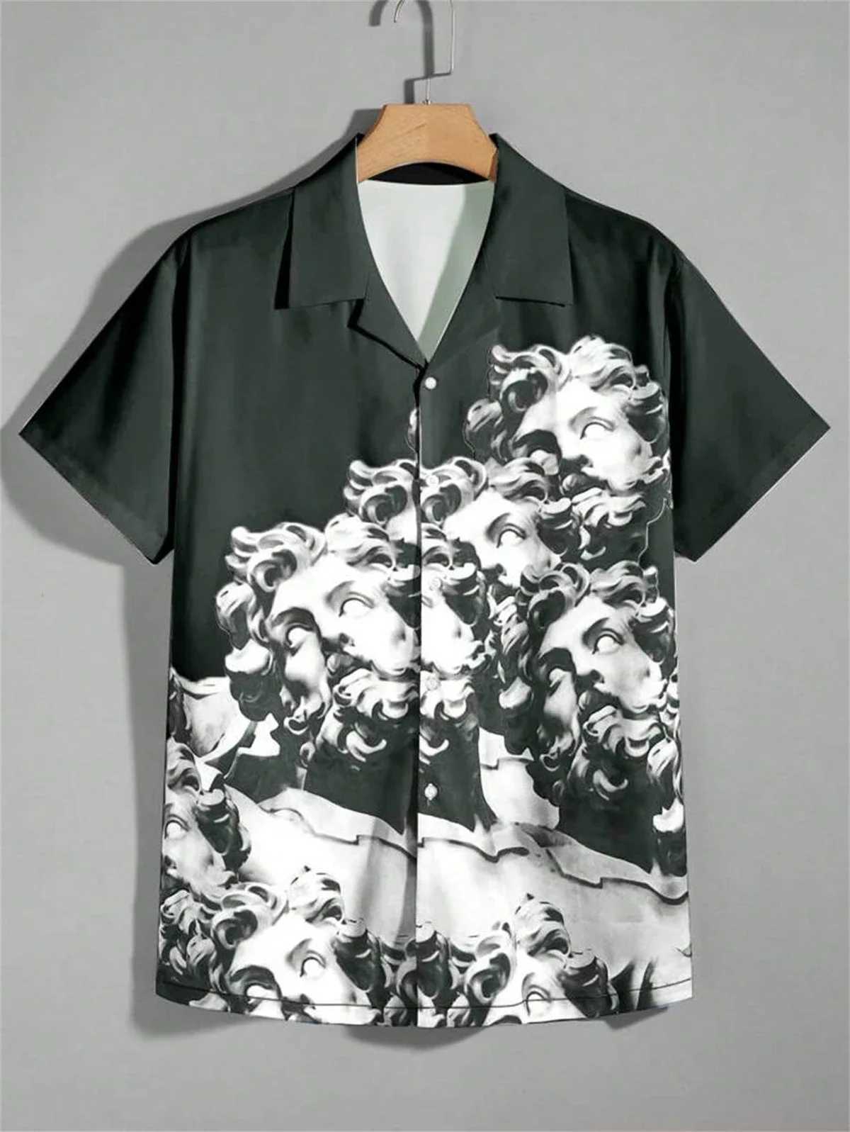 Handsome mens short sleeved shirt with retro sculptural print casual mens lapel top large loose mens shirt new summer style X250410