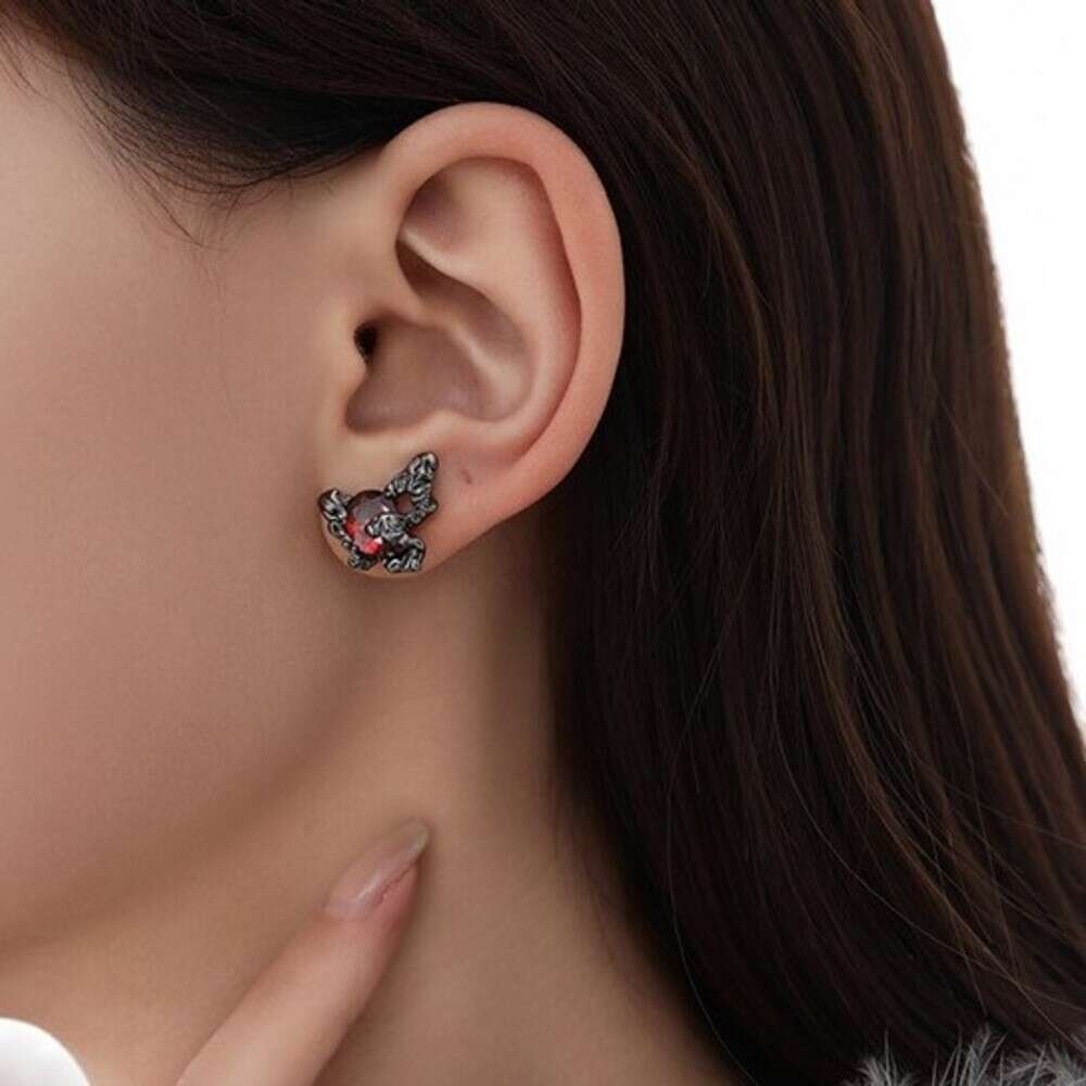 DHcollections Red Gemstone Butterfly for Women, Exquisite Unique, High-end Feel, 925 Silver Needle Studs, Fashionable and Versatile Earrings Wholesale