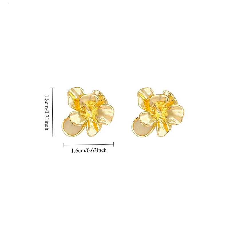 Womens Niche Golden Petal Ear Clips French Retro Three-dimensional Metal Opal Flower Clip on Earrings No Piercing 250409