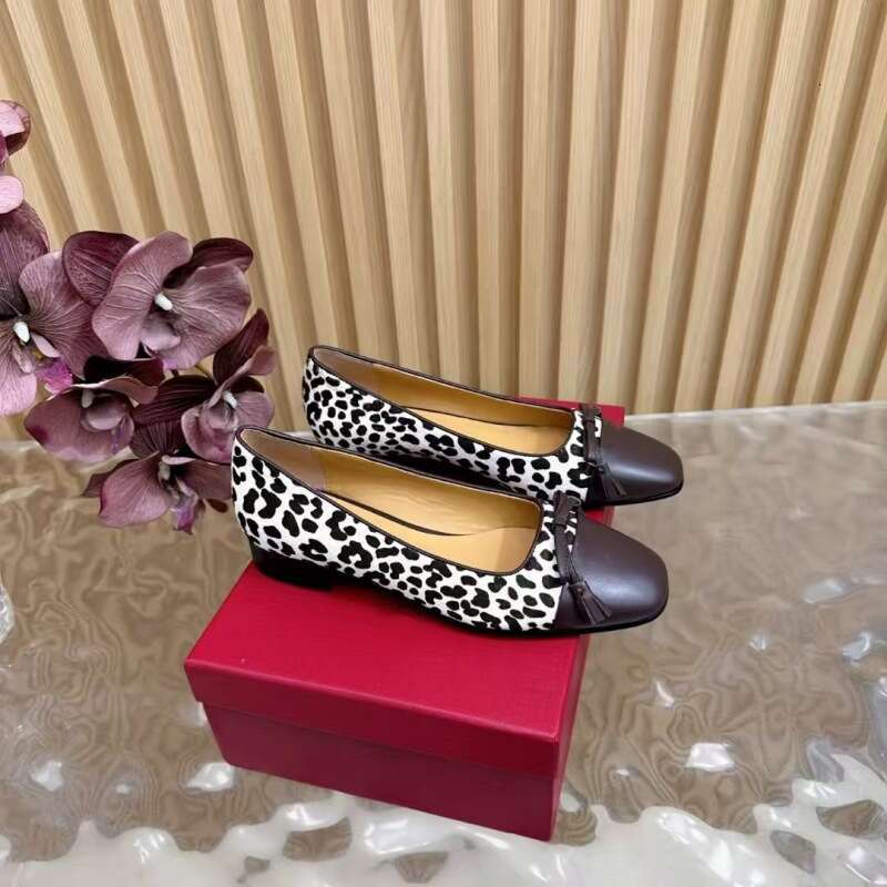 2025 Autumn Winter New Square Toe Bowknot Color Block Genuine Leather Flat Large Size Ballet Mary Jane Shoes For Women