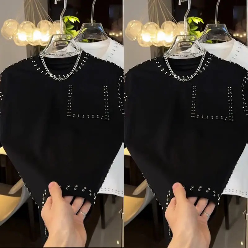 Mens student Korean loose fit plus size shirt fashionable mens fried street heavy rivet short sleeved T-shirt 250410