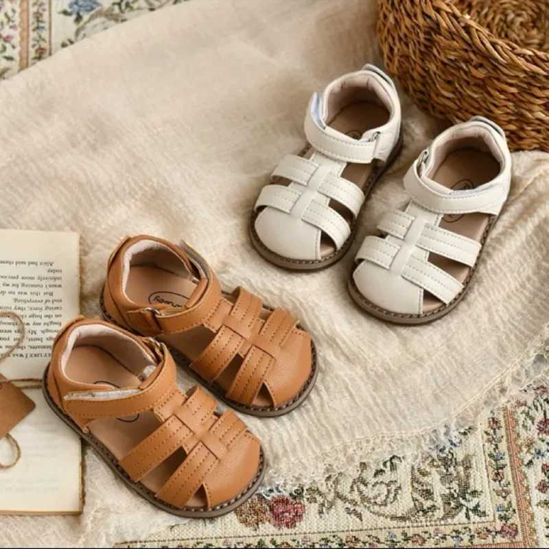Unishuni Baby Sandals Princess Closed Summer Beach Apartment Childrens Non slip Lightweight Rubber Sole Childrens Sandals Z250410