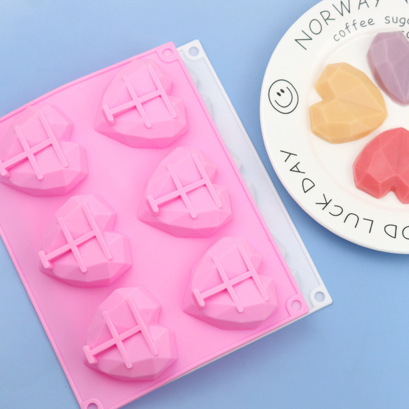 In Stock Wholesale 6-Linked 3D Small Heart Silicone Cake Aromatherapy Plaster Mold Home DIY Handmade Tool