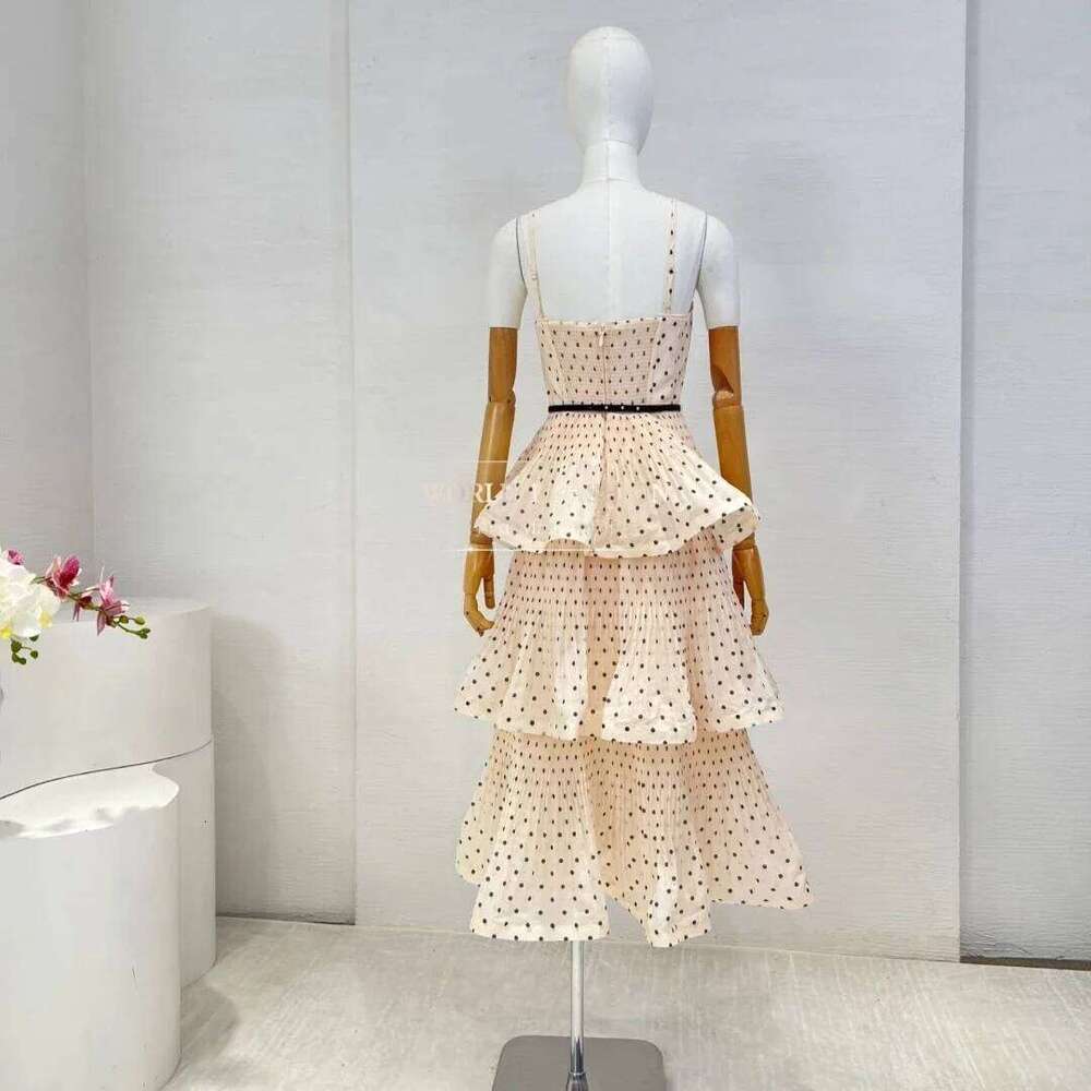 Autumn New Casual Style Women Wearing Dot Print Shirred Elastic Across Back Pleated Tiered Midi Dress Hot Sale