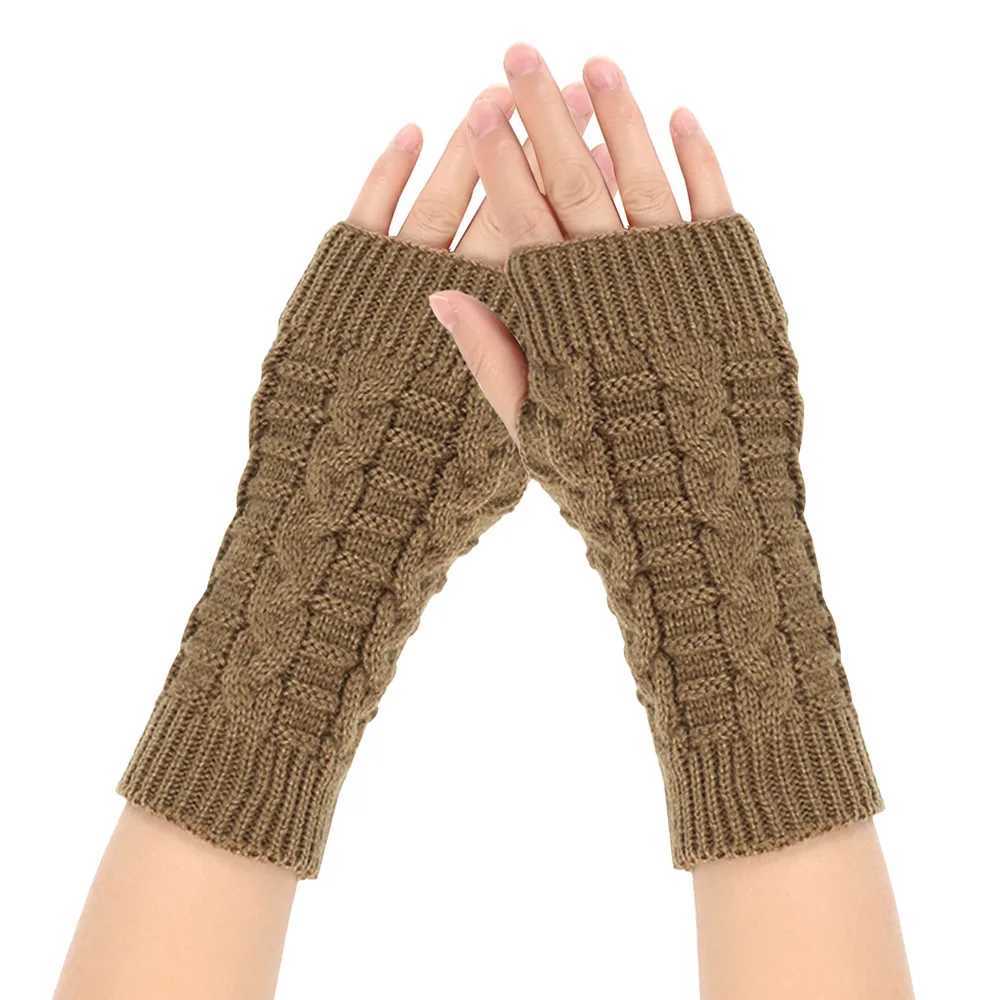 Autumn Winter Solid Color Gold Velvet Knitted Gloves Cold proof Warm Fashion and Elegant Gloves for Driving and Office Working L251110