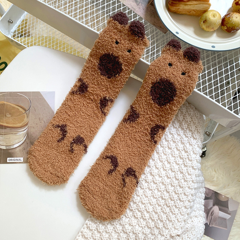 Coral Fleece Socks for Women Kapibara Mid-Calf Socks Winter Thickened Warm Fuzzy Cartoon Socks Korean Style Sleep Socks