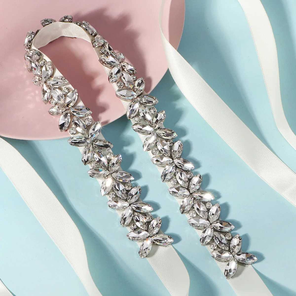 New Fashion Crystal Belt Elegant Bridal Handmade Waist Chain Suitable for Warm Classic Jewelry Accessories X250410