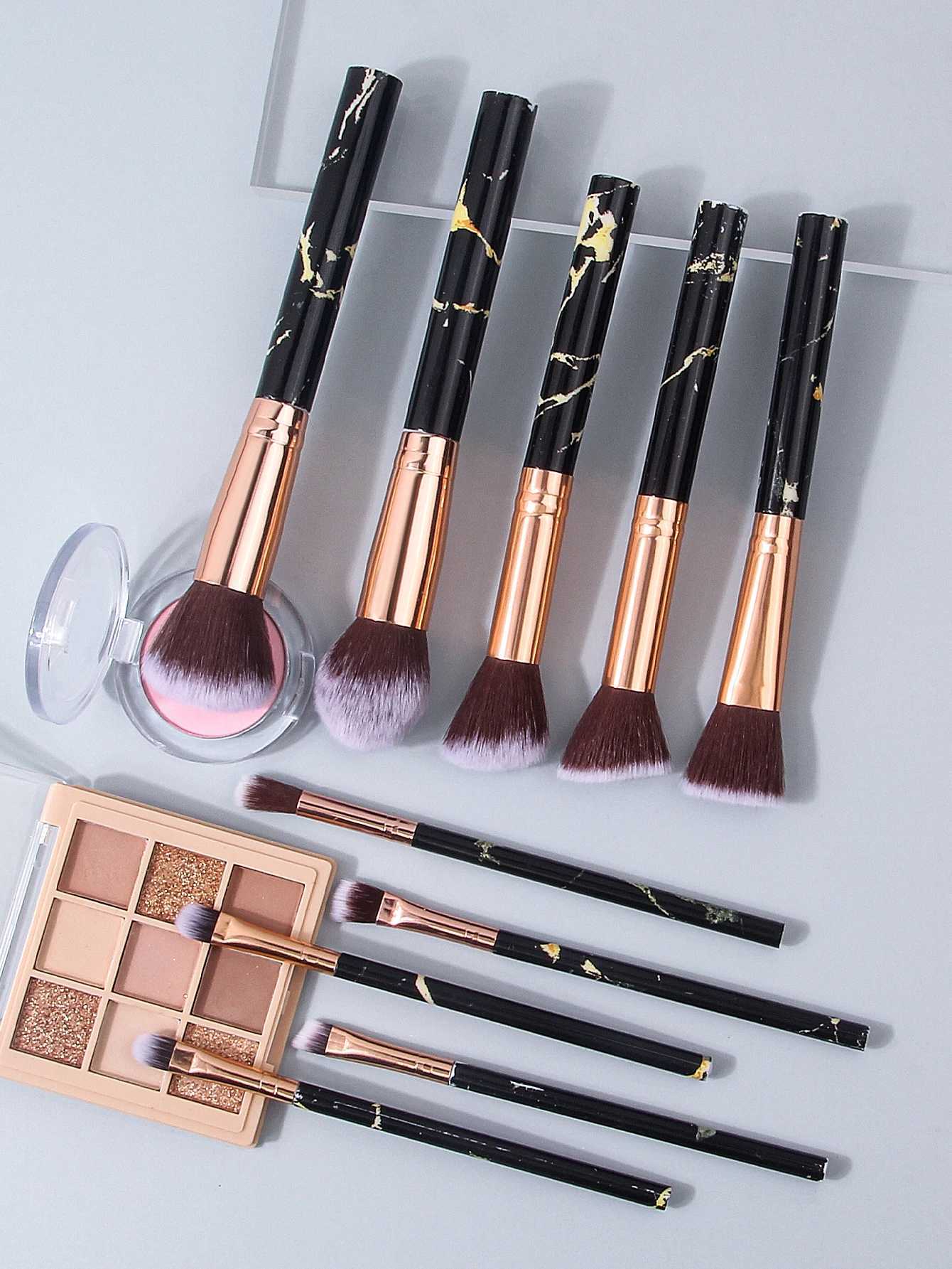 Professional marble-patterned makeup brush set 10 synthetic fiber makeup brushes4 makeup sponge powder puffsblack storage bag L251110