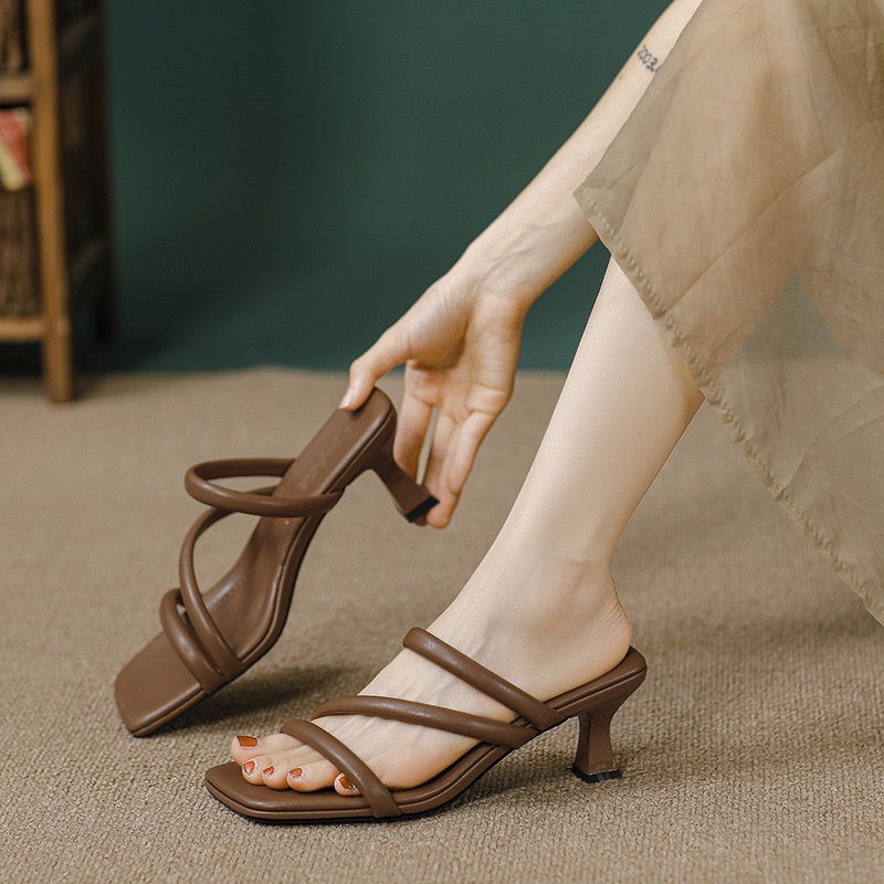 designer hot sandals Women Single French slippers fashionable High quality merchants for women low Heel Shoe Rhie dh1102219088 Champagne Bridesmaid - view 3