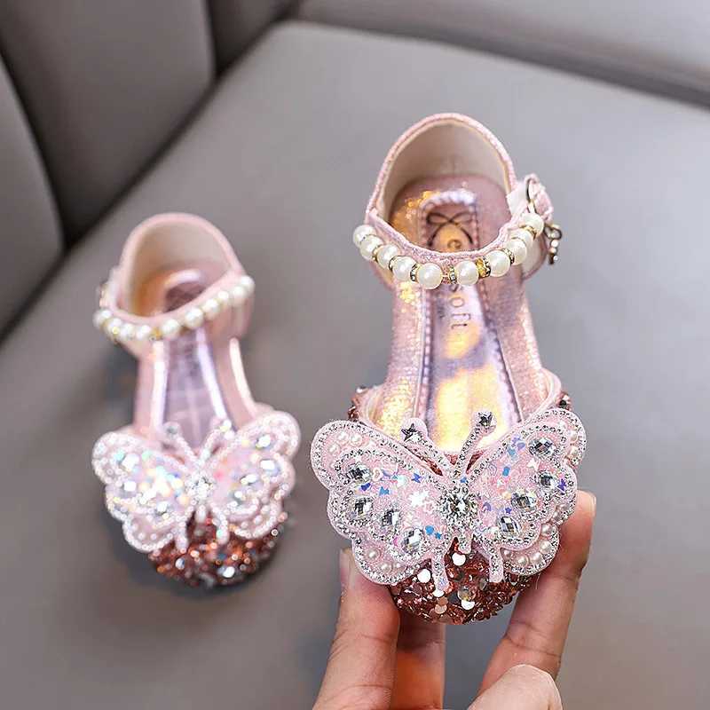 Little Girl Sandals Spring/Summer New Childrens Leather Shoes Sparkling Butterfly Princess Fashion Flat Shoes Version Z250410