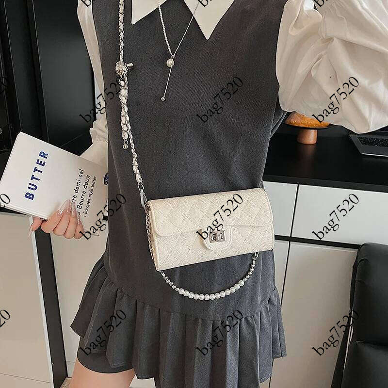 2025 style Quilted Underarm Bag for Women Minimalist Shoulder Crossbody Purse Fashionable Handbag