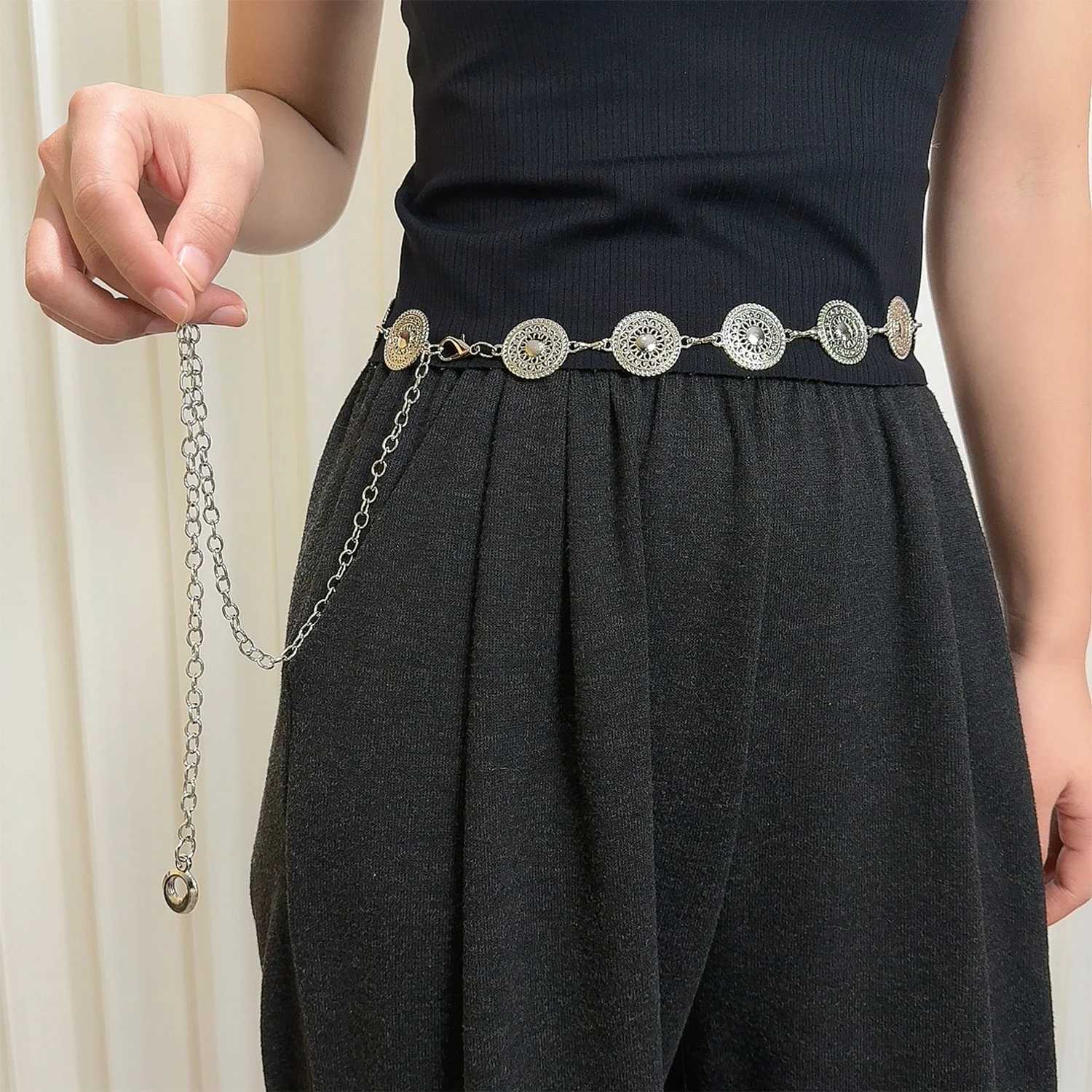 Vintage metal waist chain elegant womens disc Bohen body chain Wen fashionable circular pendant circular waist chain X250410