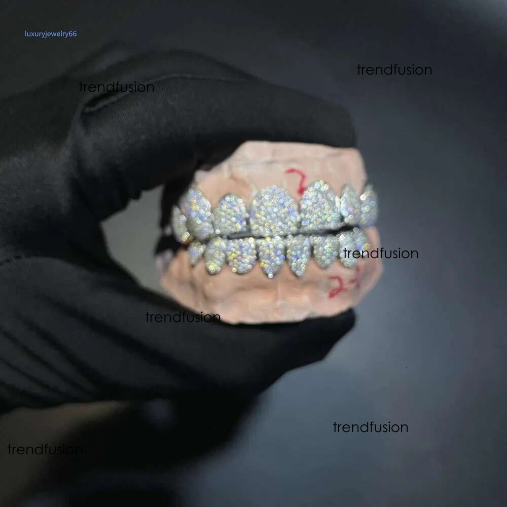 Custom Made Hip Hop Iced Out Sterg sier Jewelry Deep Cut VVS Moissanite Dias Teeth Mouth Grillz