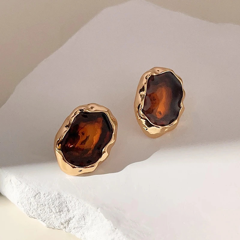 Exquisite Vintage Stud Earrings Trend Fashion Personality Jewelry Geometric Accessories Party Gifts Women Unique RG0183 250409