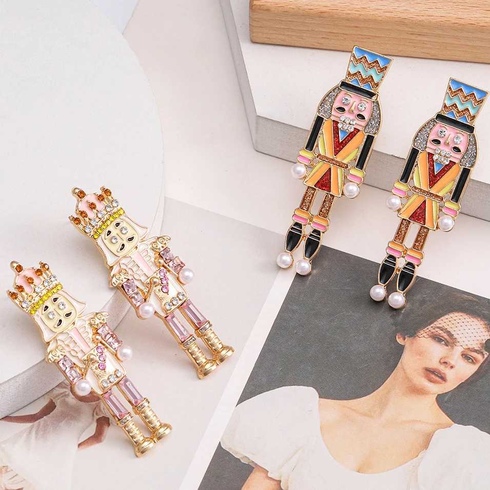 Creative Cute Nutcracker Earrings Exaggerated Alloy Rhinestone Nutcracker Soldier Earrings for Women Christmas Jewelry J251110