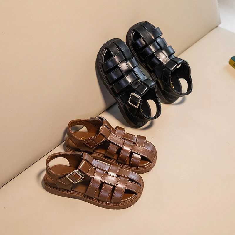 Childrens sandals for girls peeking at toes solid color boys GLADIATOR sandals 2023 summer new non slip unisex childrens beach shoes Z250410
