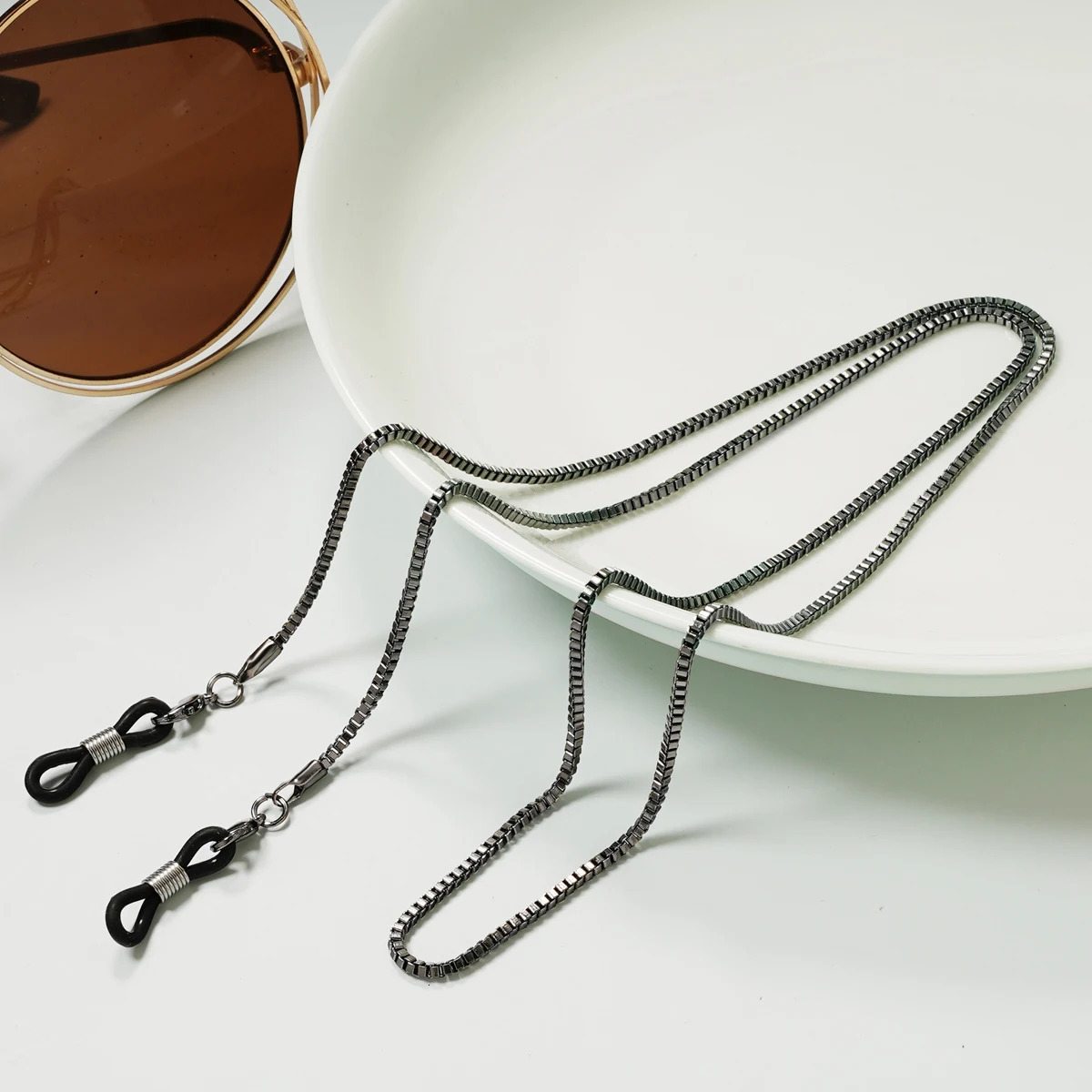 Retail exquisite metal eyeglass chain glasses sunglasses strap holder 4 different colors 250410