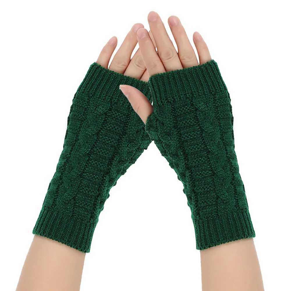 Autumn Winter Solid Color Gold Velvet Knitted Gloves Cold proof Warm Fashion and Elegant Gloves for Driving and Office Working L251110