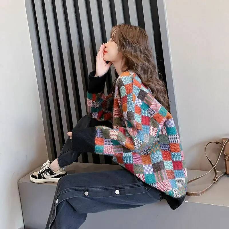 Vintage plaid for women 2023 o neck autumn and winter loose long sleeve plush knitwear sweater pullover female tops dongdumaoyi