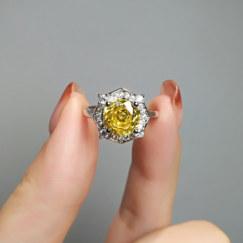 Hot Selling Six Sided Cut Rose Ruby Ring Light Luxury And Super Shiny Designer Ring Ice Flower Fashion Ring High Carbon Imitation Yellow Crystal Pink 