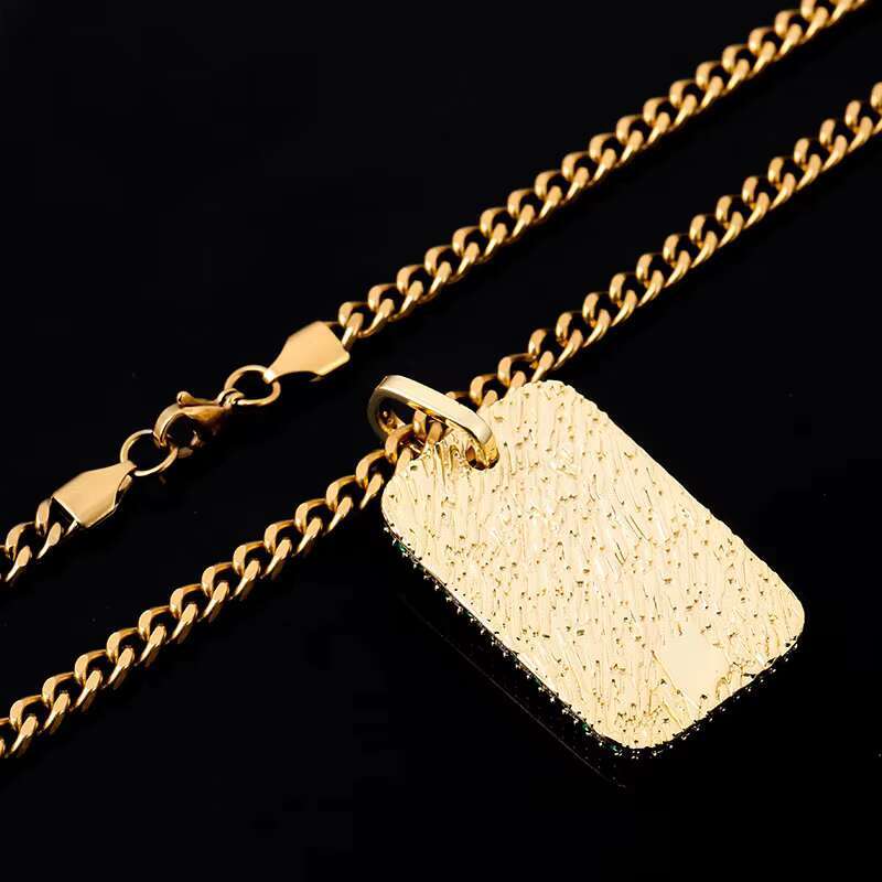 Fashion jewelry pendants charms 925 sliver gold plated green moissanite diamond Texture back design for men credit card pendant