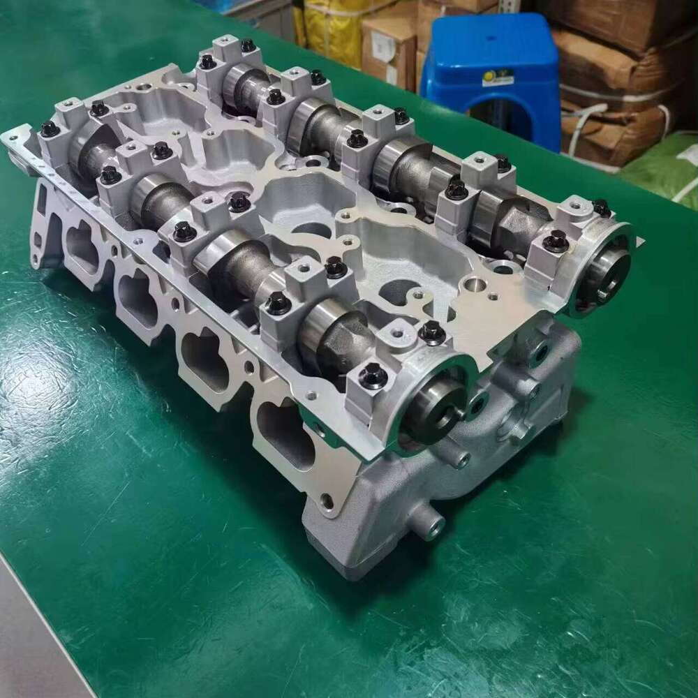 Complete Cylinder Head 96395381 25181240 for Daewoo Lacetti 1.5L Chevrolet Optra 1.6L Engine Part, High Quality Auto