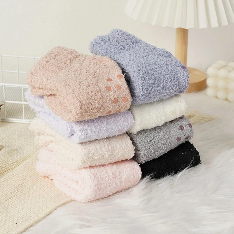 Women Winter Thicken Thermal Socks Cold Protection Coral Fleece Socks Solid Color Sleep Warm Socks Cute Home Floor Socks 251106