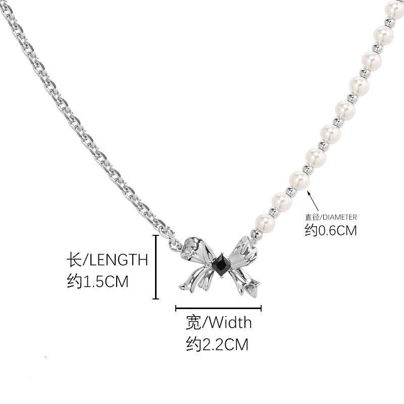 Black and White Bowknot Pearl Necklace Accessories for Women Simple Ins Style Versatile Collarbone Chain Fashionable Elegant Pendant Wholesale