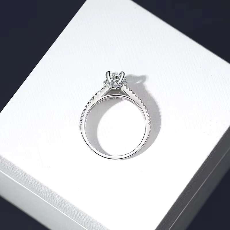 Fine Jewel Husky Factory Prices Wholesale Jewelry Fashion 0.8ct Moissanite Ring 925 Silver Wedding Gift Wedding Engagement