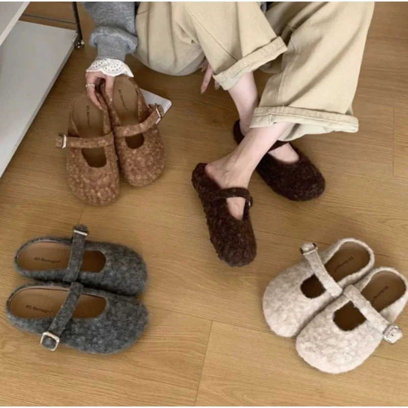 Big Size 43 Women Lambswool Slippers Winter Sheep Fur Shoes Ladies Flat Cotton Slides Home Pantuflas Daily Slip On Furry Mules 251107