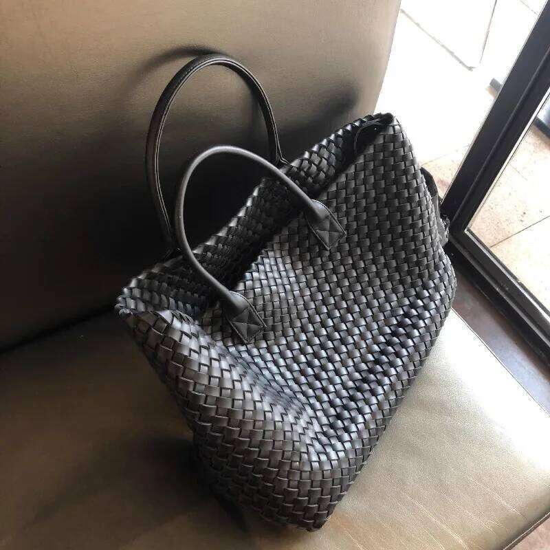 Handmade Woven Handbag For Women, 2025 New Model, Large Capacity, Fashionable And Versatile, High-End Single Shoulder Tote Bag