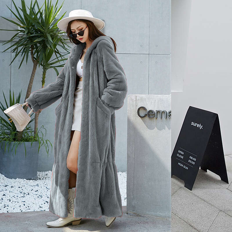 Casual Long Coat Hot Sale Of The Season Winter New Style Women's Fashionable Loose Artificial Otter Fur Jacket Coat with Hood