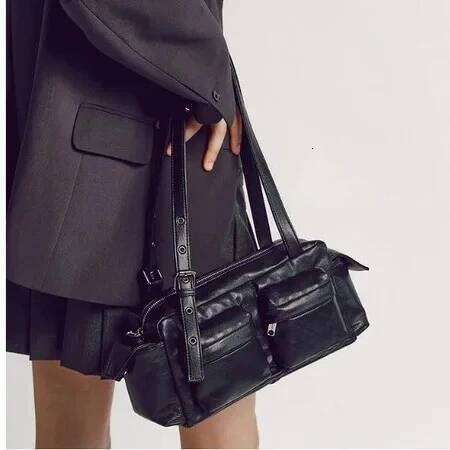 Korea New 2025 Motorcycle Bags Women's Crossbody Small Designer Commuter Handbag Cowhide Leather Single Shoulder Bag