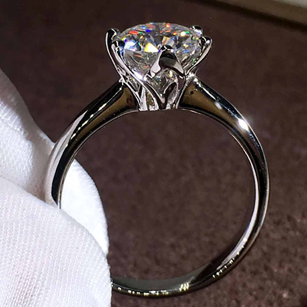 Custom Solid 18K Au750 White Gold Women Wedding Party Engagement Ring 1 2 3 4 5 Ct Round Moissanite Diamond Ring Classic