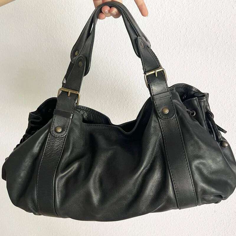 Korean Casual Bags For Women Luxury Designer Handbag And Purses 2025 New In PU Rivet Top Handle Large Capacity Underarm Shoulder