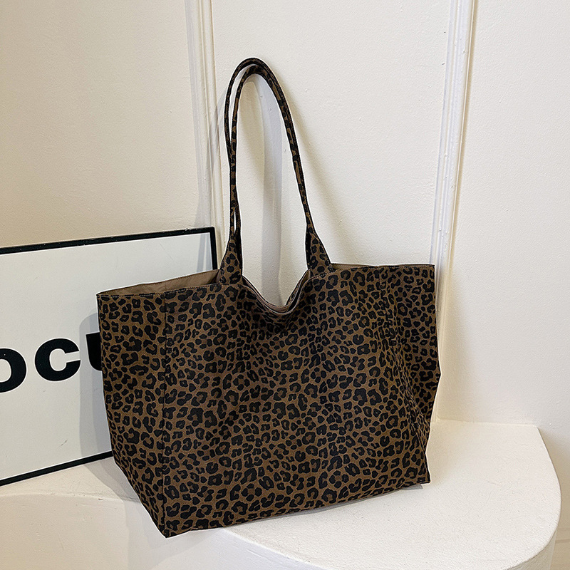 Designer bag new retro double-sided canvas bag casual fashion large capacity shoulder bag women's fashion commuting handbag luxury bag