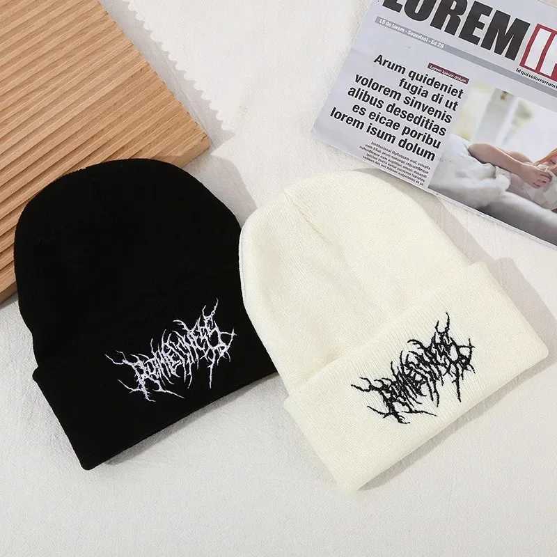 Warm Women Men Winter Beanies Hats Gothic Street Punk Knitted Bonnet Caps 100 Cotton Fashion Keep Warm Skullies Beanies HatsXJ251110