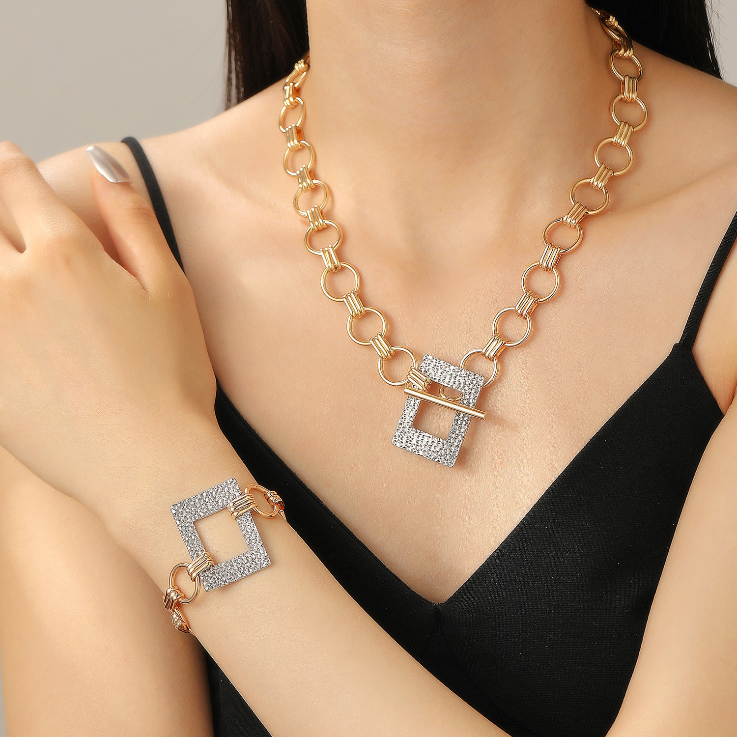 Unique Necklace and Bracelet Set Jewelry High-End Feel Women Hip-Hop Punk Z-Shaped Collarbone Chain Men Accessories