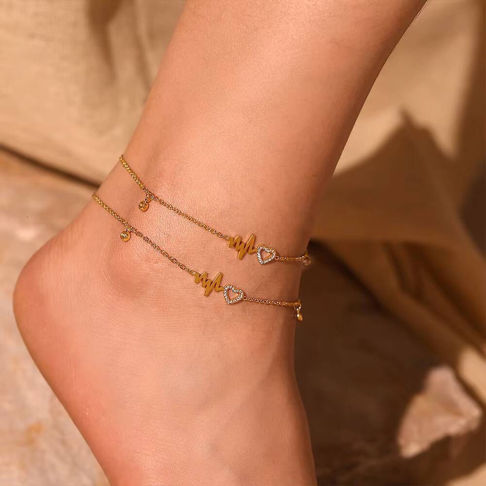 Elegant Gold-Plated Stainless Steel Anklets for Ladies Sexy Zircon Heart Chains for Party Fashion Jewelry Main Stone Moissanite