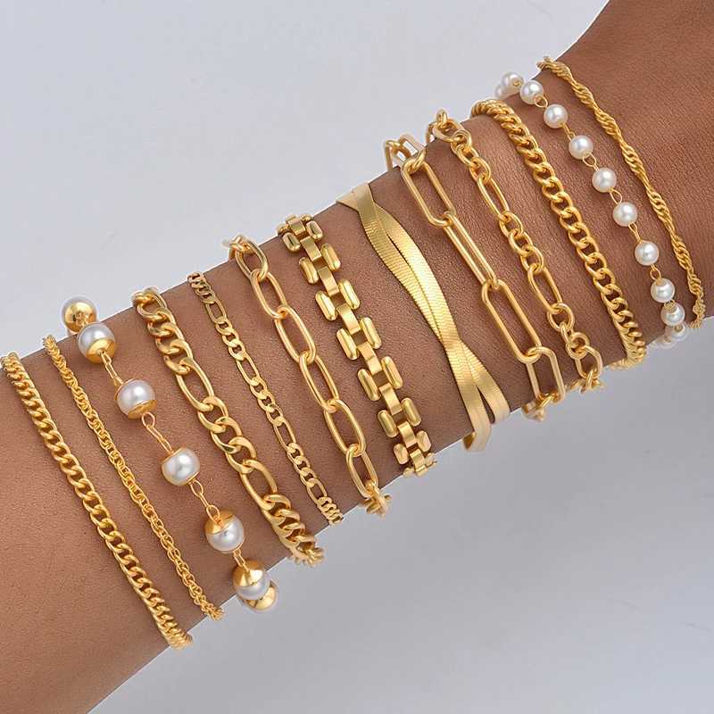 13pcs Fashion Geometric Pearl Bracelet Set for Women Simple Boho Gold Color Twist Smooth Chain Design Bracelets Elegant JewelryT251110