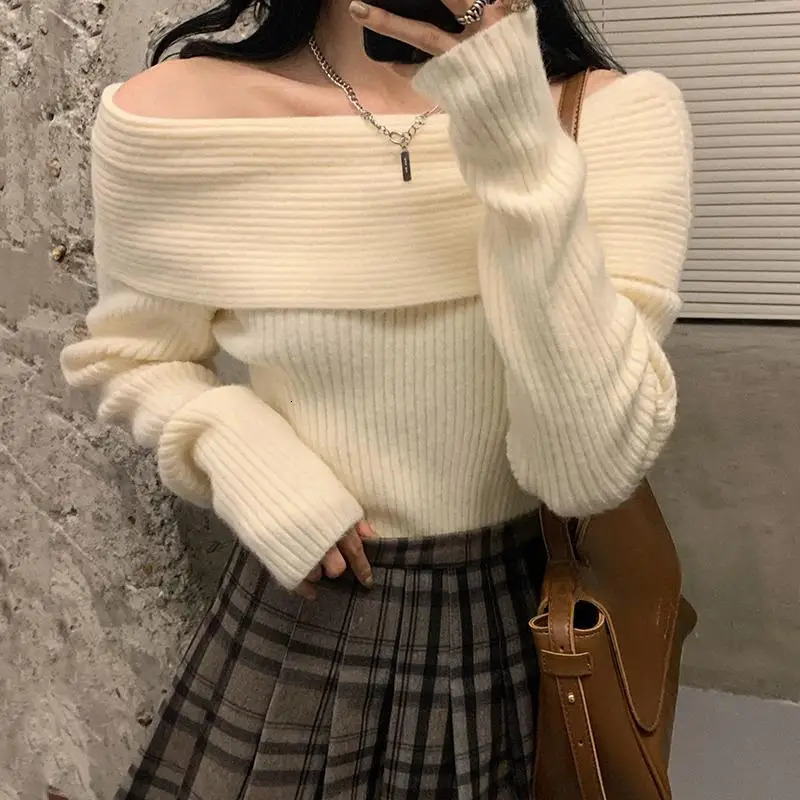 Off Shoulder Sexy Pullovers Sweater Women Autumn Winter Fashion Long Sleeve Knitted Sweaters Women Slash Neck Casual Knitwear 251105