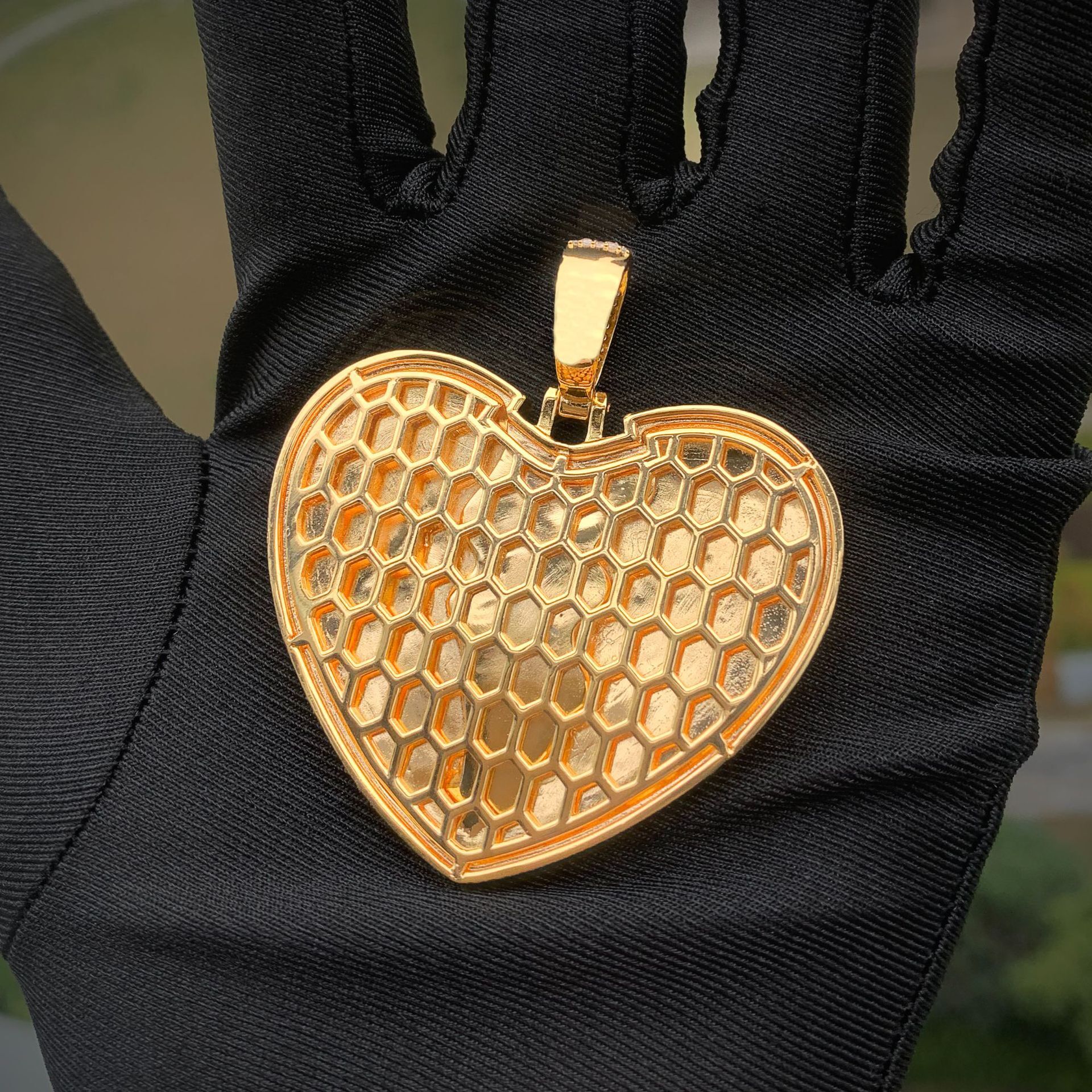 Hip hop cracked love necklace pendant Moissanite chain 925 silver full of diamonds shattered heart photo customized photo frame