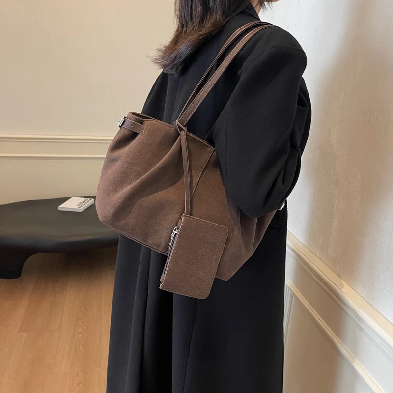 Women Suede Tote Bag with Inner Pocket Underarm Bag Solid Color Satchel Bag Large Capacity Hasp Casual Tote for Work Travel 251106