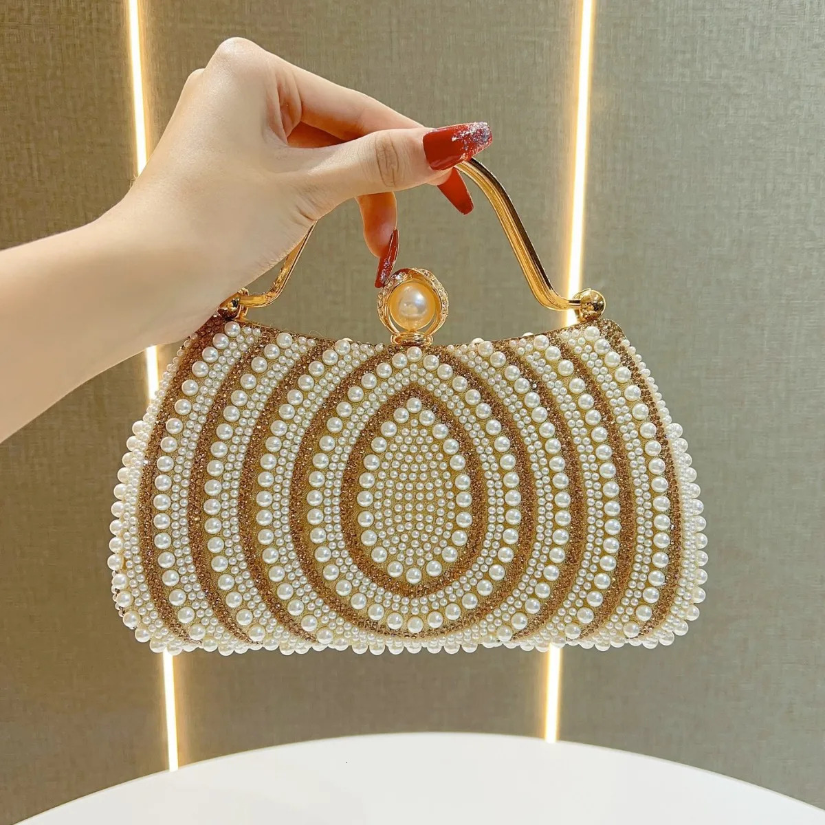 Luxury Pearl Rhinestone Evening Clutch Womens Diamond Banquet Purse Elegant Shoulder Crossbody Handbag Wedding Party Dinner Bag R251110