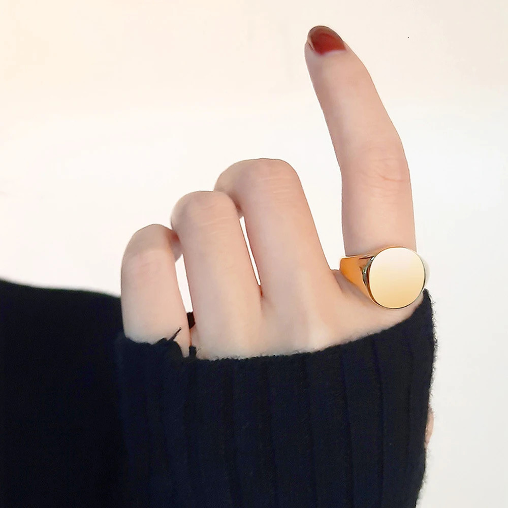 Customized Women Signet Ring Chunky Round Name Stamp Stainless Steel Punk Candid Fashion Jewelry Female Wedding Accessories 250409