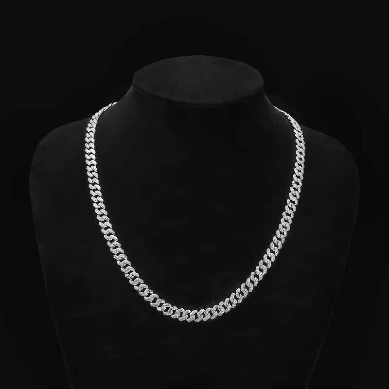 Personalized Cuban Chain Necklace with 10mm Brass Gold Finish Widely Used for Weddings and Gifts Zircon Main Stone